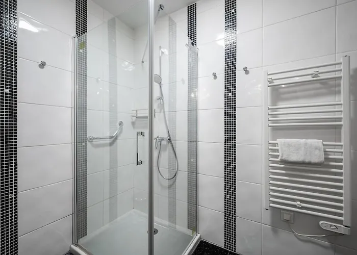 One-bedroom In Juan-les-pins Lägenhet *