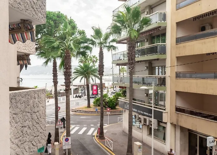 One-bedroom In Juan-les-pins Apartment *